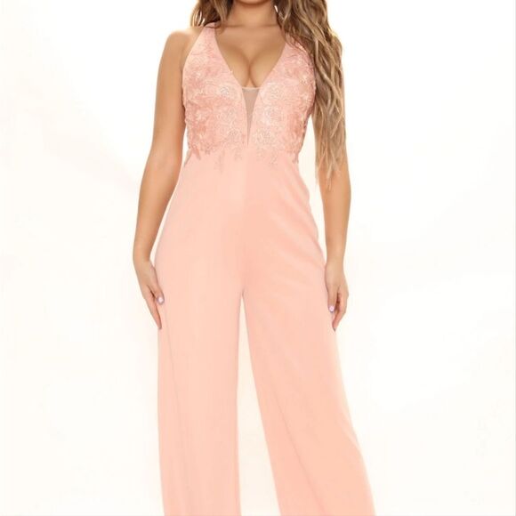 Nwt Fashion Nova Angel in Disguise Jumpsuit Small - Picture 1 of 3